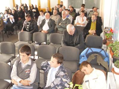 12_sala_dreapta.jpg